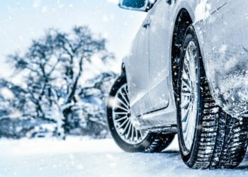 Bridgestone Blizzak LM005 setzt Serie fort: Testsieger im Winterreifentest 2023 des renommierten Fachmagazins sport auto